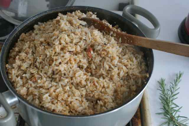 patée pour poules au riz et tourteau de soja cuits